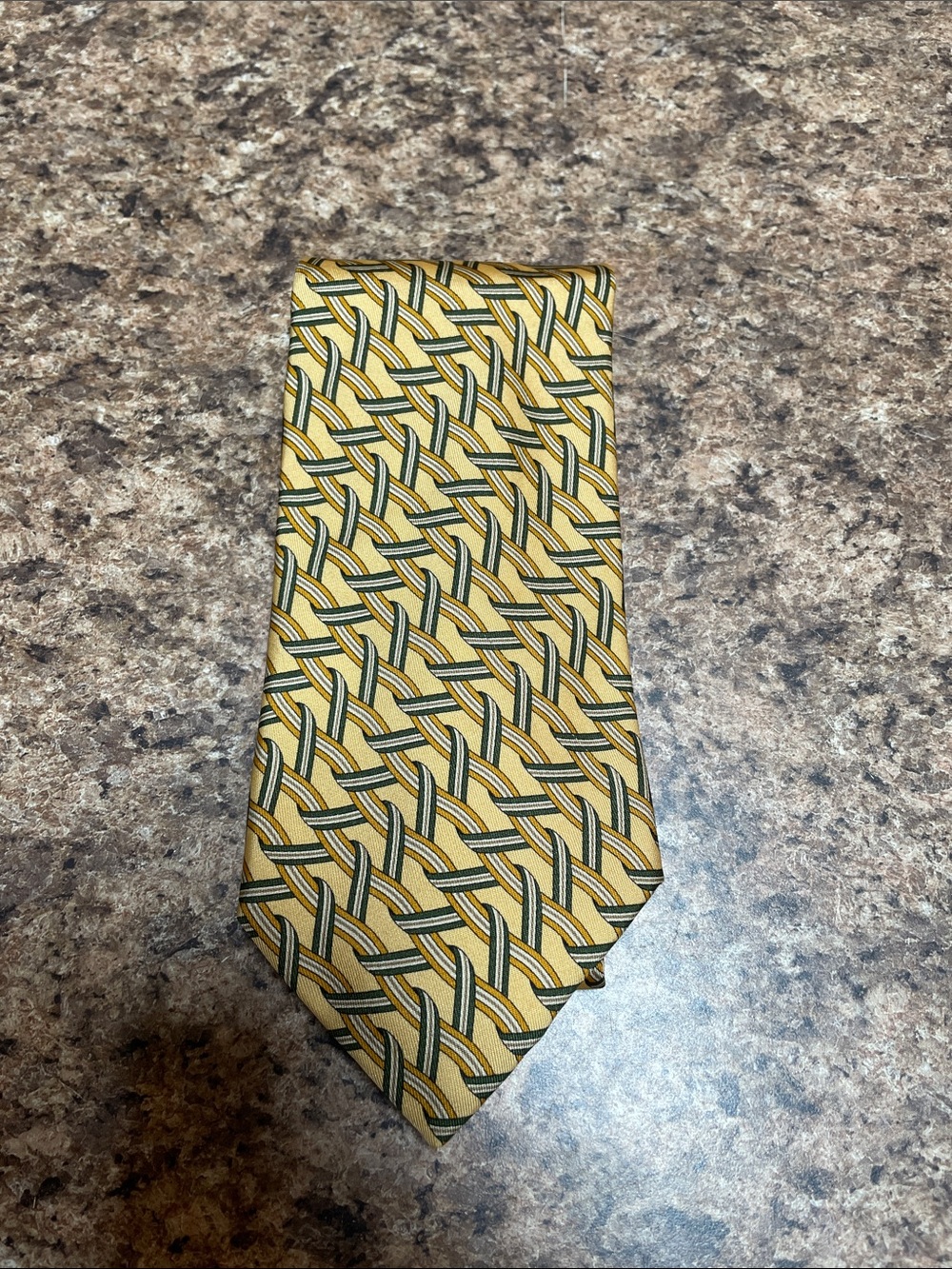 Brooks Brothers 100% Silk “Repp Tie” Gold Stripped